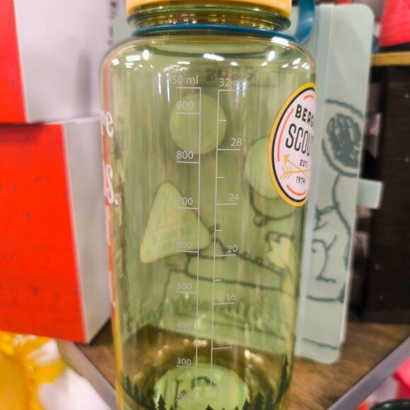 Peanuts Beagle Scouts Find the Fun Water Bottle, 32 oz. - Picture 5 of 8